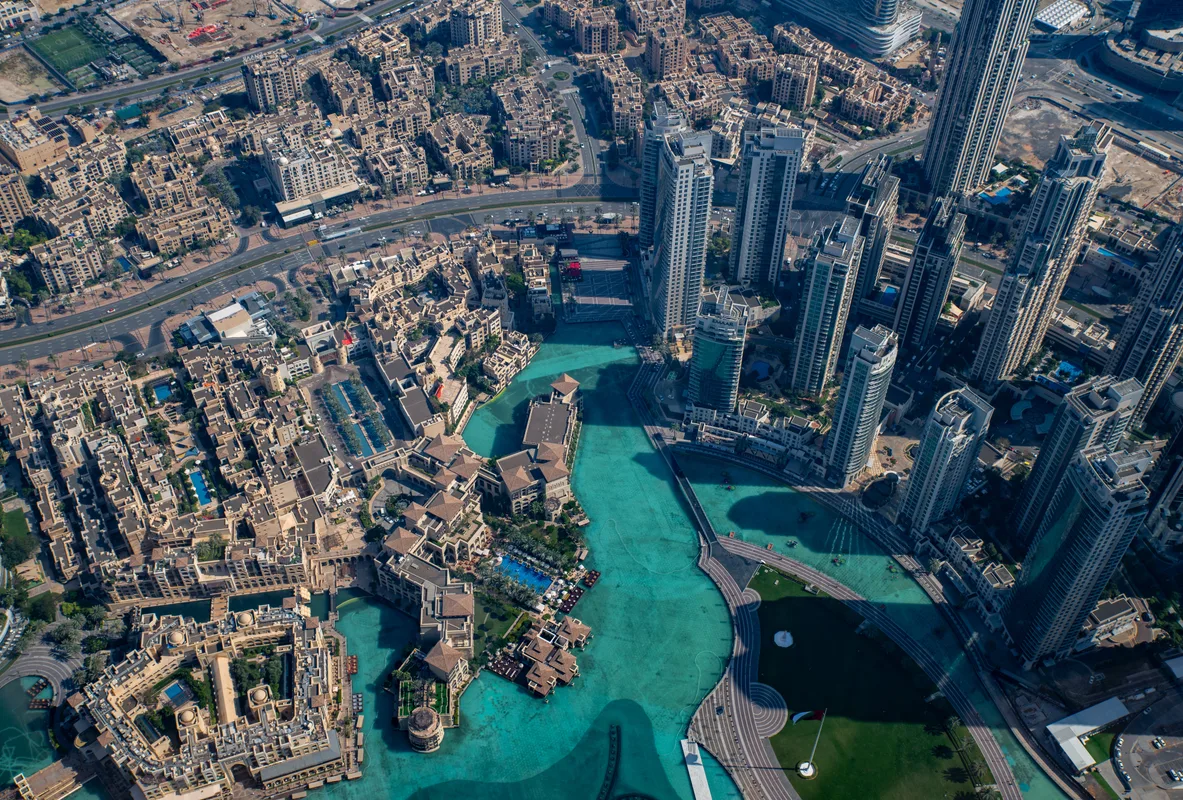 Khám Phá Burj Khalifa: Tòa Nhà Cao Nhất Thế Giới Với Công Nghệ Đổ Ảnh 1.000 Năm Tuổi