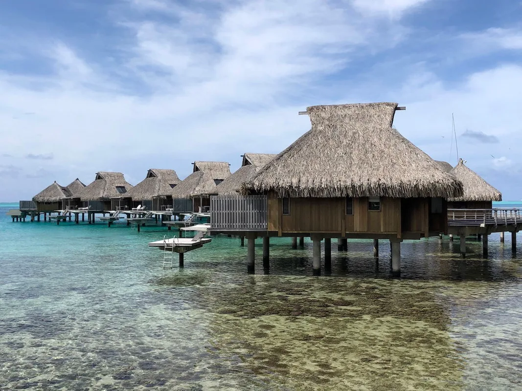Khám Phá Các Ưu Đãi Hạn Chế Của Thẻ Hilton Honors Amex: Nhận Đến 175K Điểm & Đêm Miễn Phí