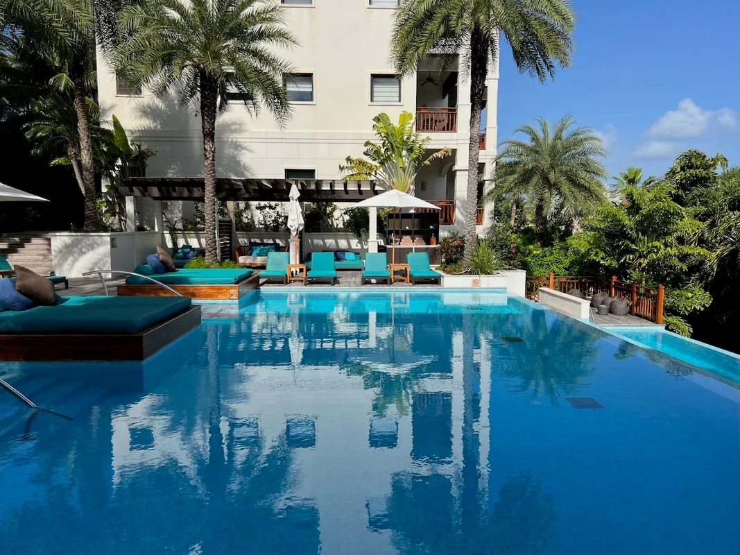 Khám Phá Các Ưu Đãi Hạn Chế Của Thẻ Hilton Honors Amex: Nhận Đến 175K Điểm & Đêm Miễn Phí