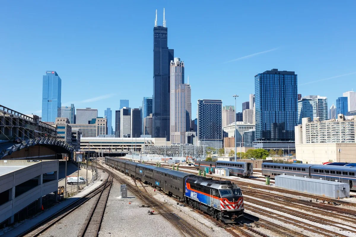 Khám Phá Chicago Không Cần Xe Ô Tô