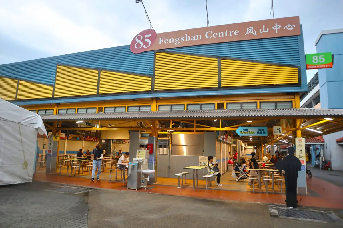 Khám Phá Chomp Chomp BBQ: Hơn 50 Món Hải Sản Tại Bedok