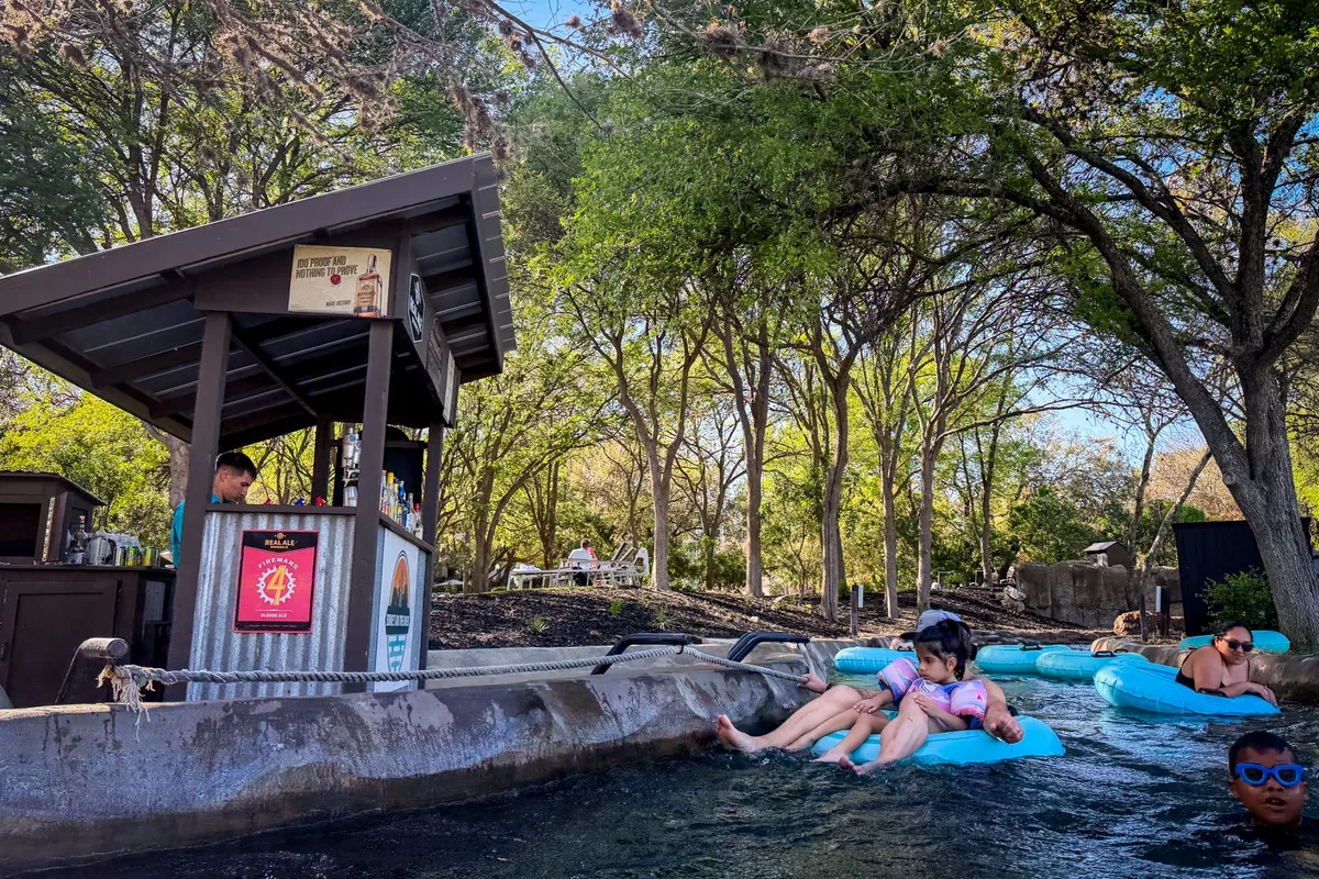 Khám Phá Đầm Nước Biển Nhân Tạo Tại San Antonio