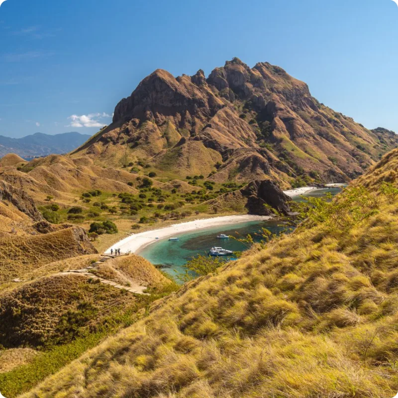 Khám Phá Du Thuyền Indonesia: Lựa Chọn Tàu, Lộ Trình và Phù Hợp Với Du Khách