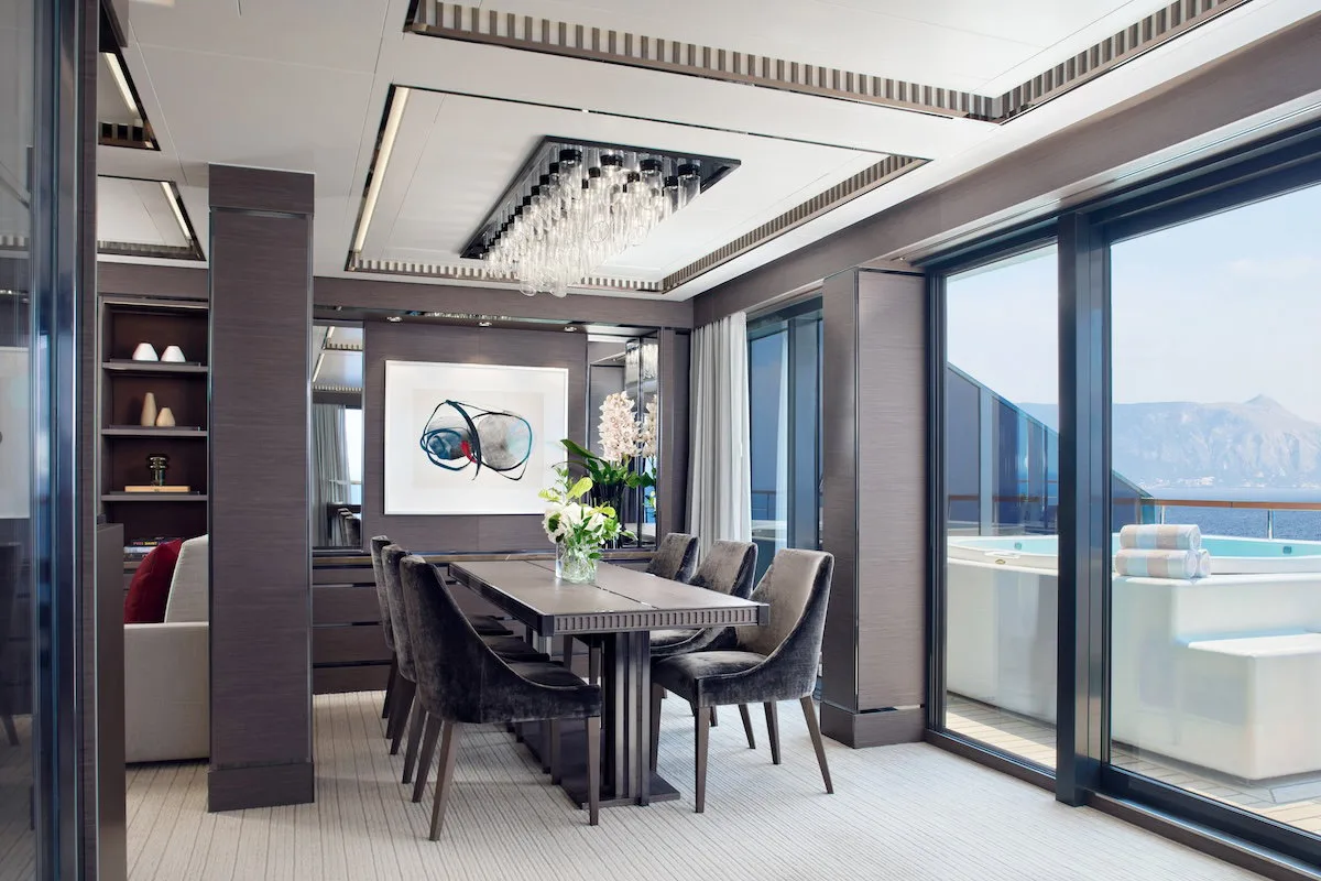 Khám Phá Du Thuyền Sang Trọng Của Ritz-Carlton