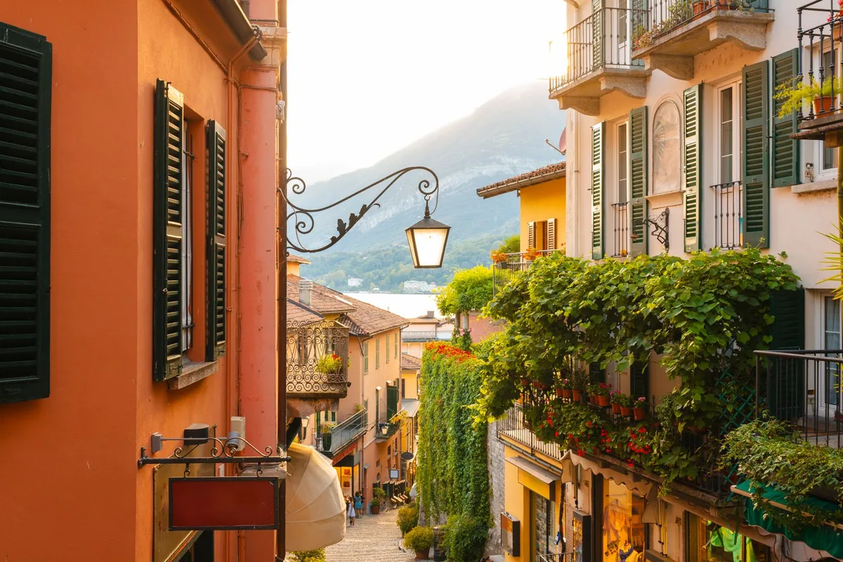 Khám Phá Hồ Como: Những Hoạt Động Không Thể Bỏ Qua Tại Điểm Đến Sang Trọng Nhất Italy