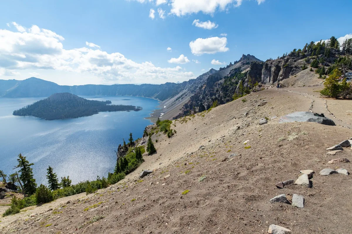 Khám Phá Hồ Núi Lửa Crater Lake Chỉ Trong Một Ngày