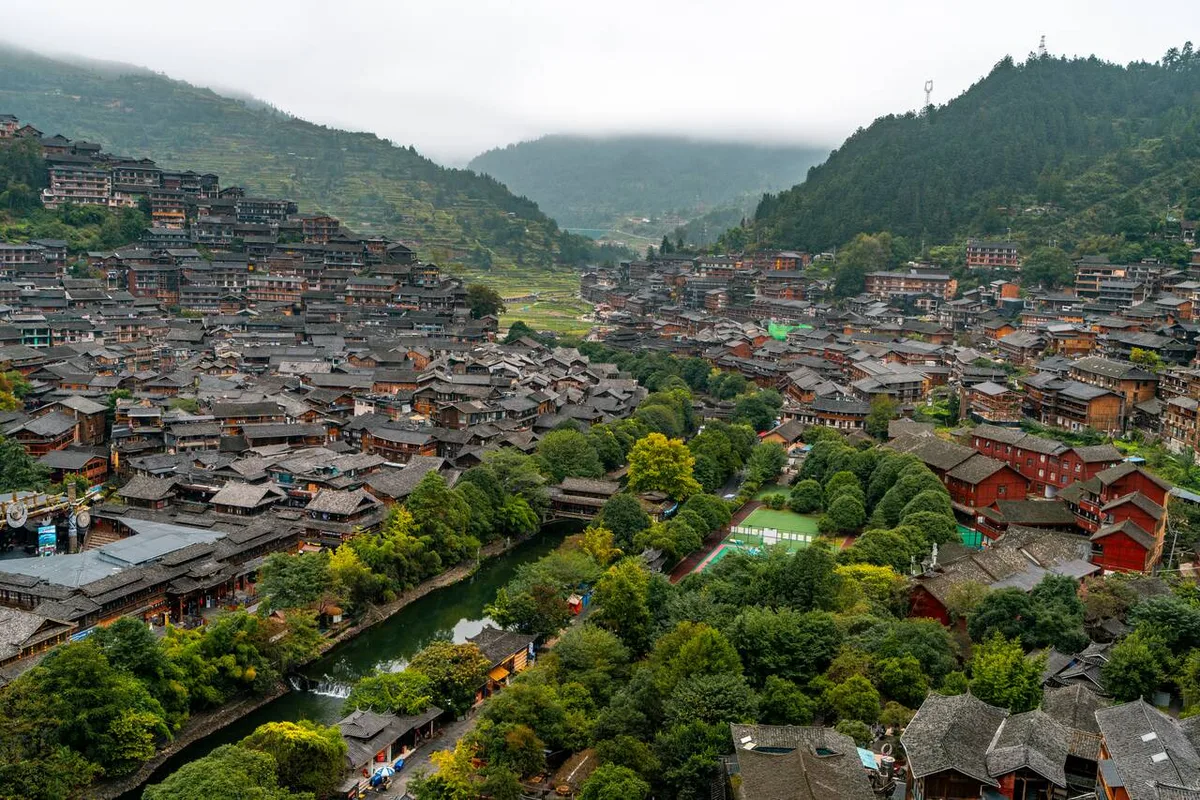 Khám Phá Làng Xijiang: Hành Trình Về Vùng Đất Miao