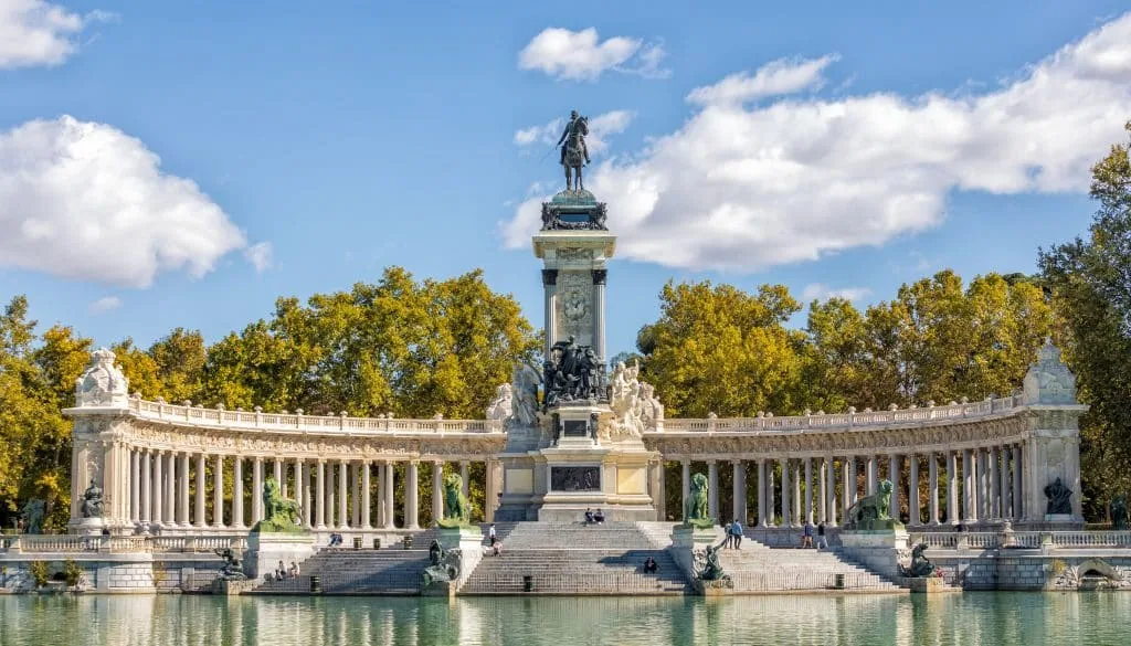 Khám Phá Madrid: Thành Phố Năng Động Dành Cho Tín Đồ Thành Phố