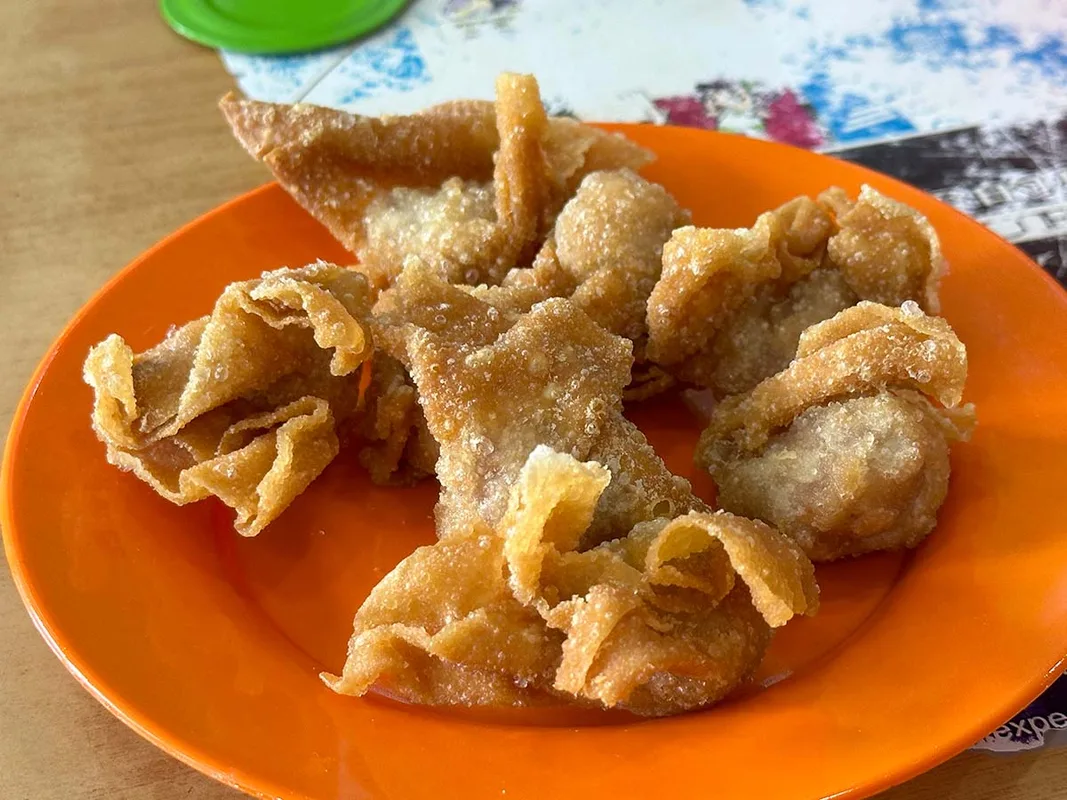 Khám Phá Món Wan Tan Mee Nổi Tiếng Tại KL: Yulek Wan Tan Mee