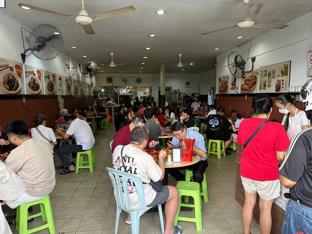 Khám Phá Món Wan Tan Mee Nổi Tiếng Tại KL: Yulek Wan Tan Mee