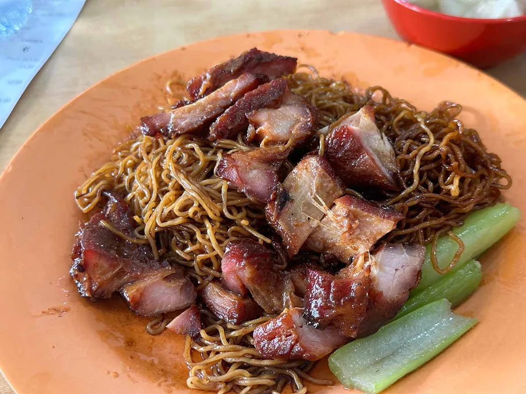 Khám Phá Món Wan Tan Mee Nổi Tiếng Tại KL: Yulek Wan Tan Mee
