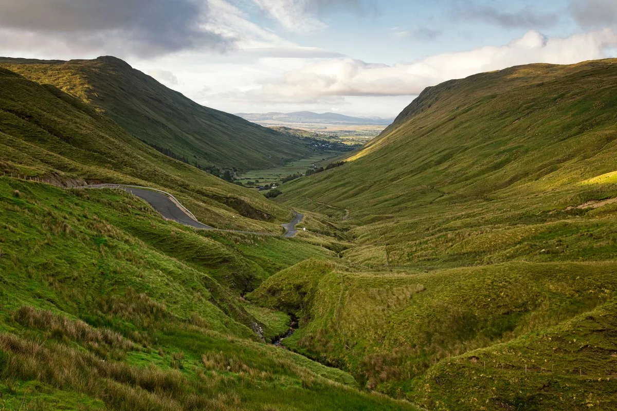 Khám Phá Nghệ Thuật Dệt May Truyền Thống Tại Ireland Nông Thôn