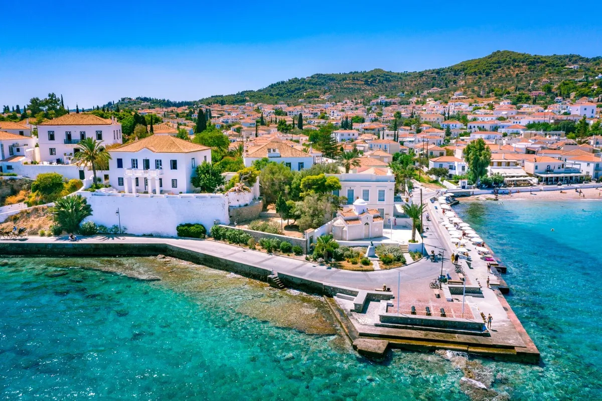 Khám Phá Những Hòn Đảo Hấp Dẫn Gần Athens: Chuyến Đi Ngày Tuyệt Vời