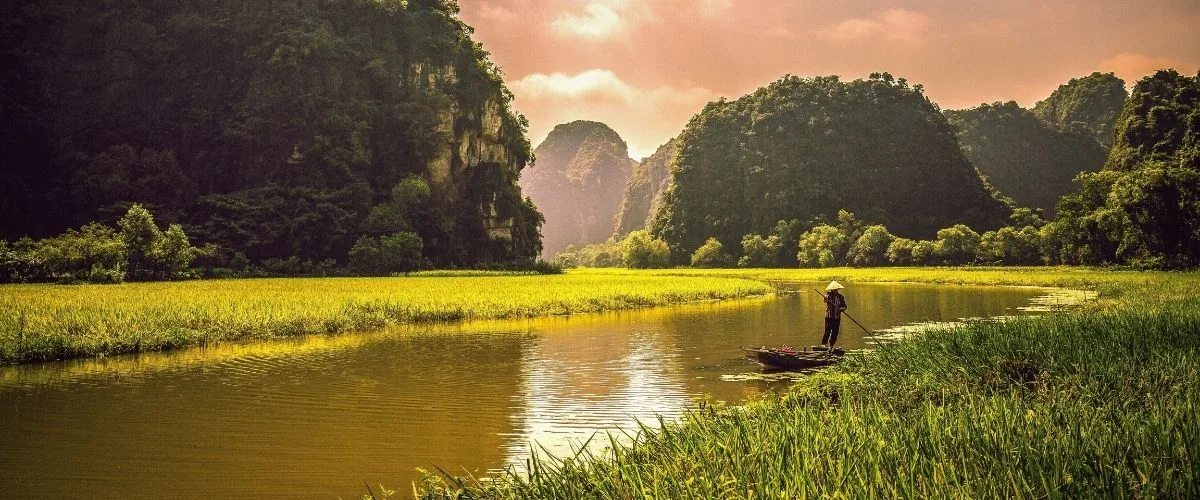 Khám Phá Ninh Bình: Lịch Trình 1-2 Ngày Đầy Hấp Dẫn