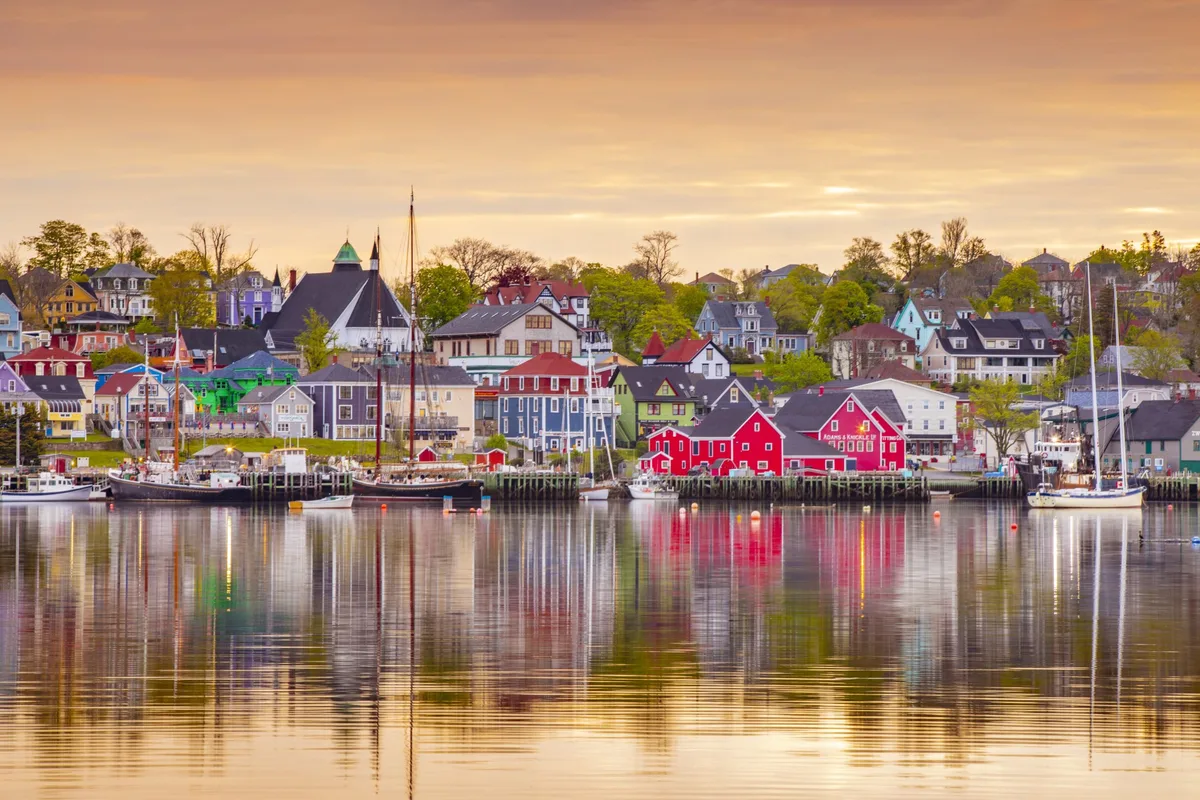 Khám Phá Nova Scotia: Chuyến Hành Trình Dọc Bờ Biển Canada