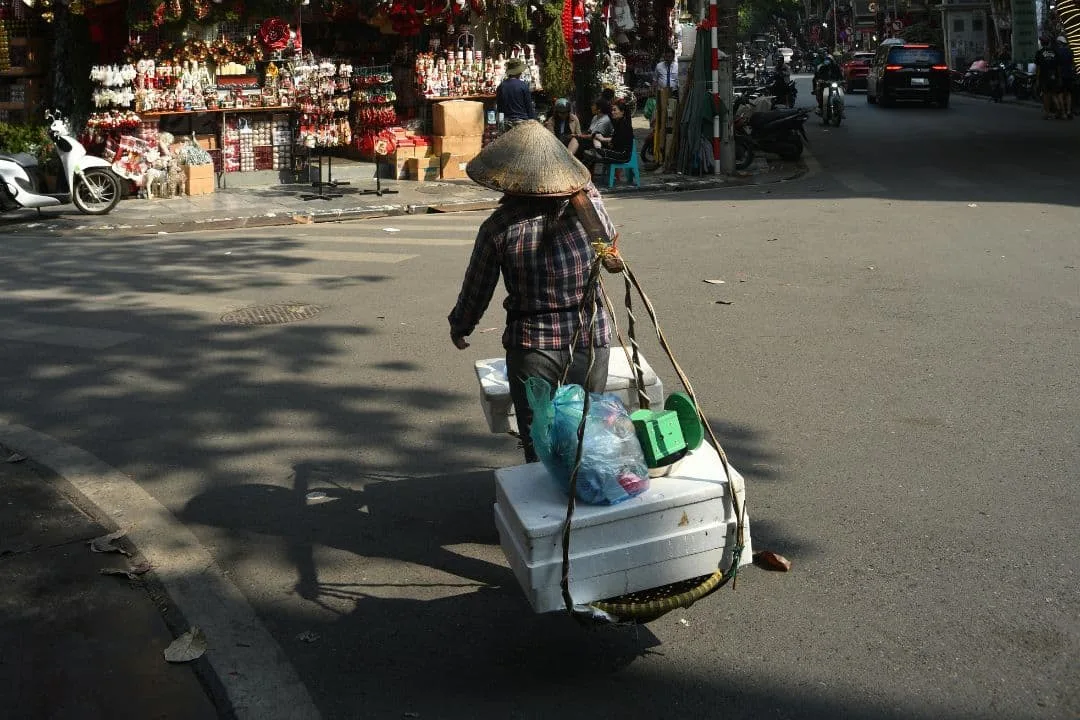 Khám Phá Phố Cổ Hà Nội: Lựa Chọn Thích Hợp Hay Nên Tránh?
