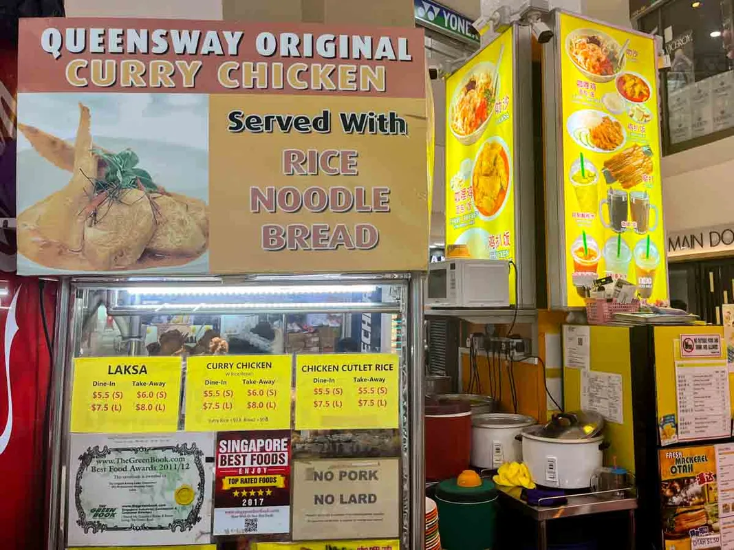 Discovering Queensway Original Curry Chicken: A Delicious Chicken Curry in Singapore