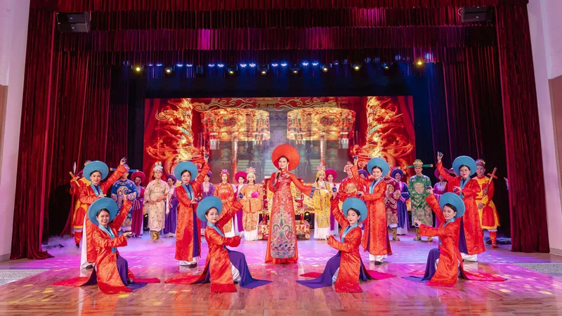 Khám Phá Sự Tinh Tế Trong Show Áo Dài Đà Nẵng