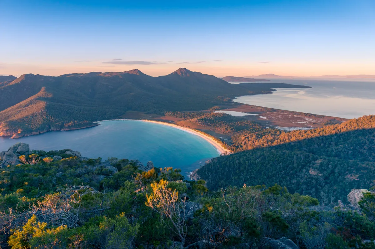 Khám Phá Tasmania: Thiên Đường Thiên Nhiên và Ẩm Thực Độc Đáo Của Úc