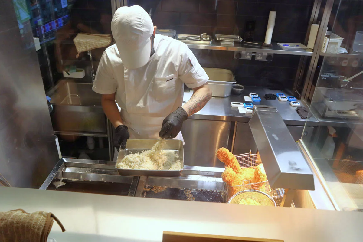 Khám Phá Tonkatsu Osaka 4 Năm Được Michelin Công Nhận Tại Singapore