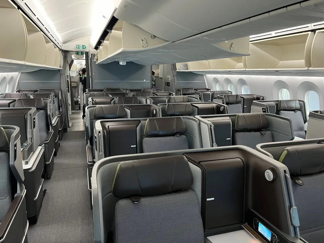 Khám Phá Ưu Đãi Đặc Biệt Từ Thẻ American Express Platinum: Tối Đa 175K Điểm Thưởng