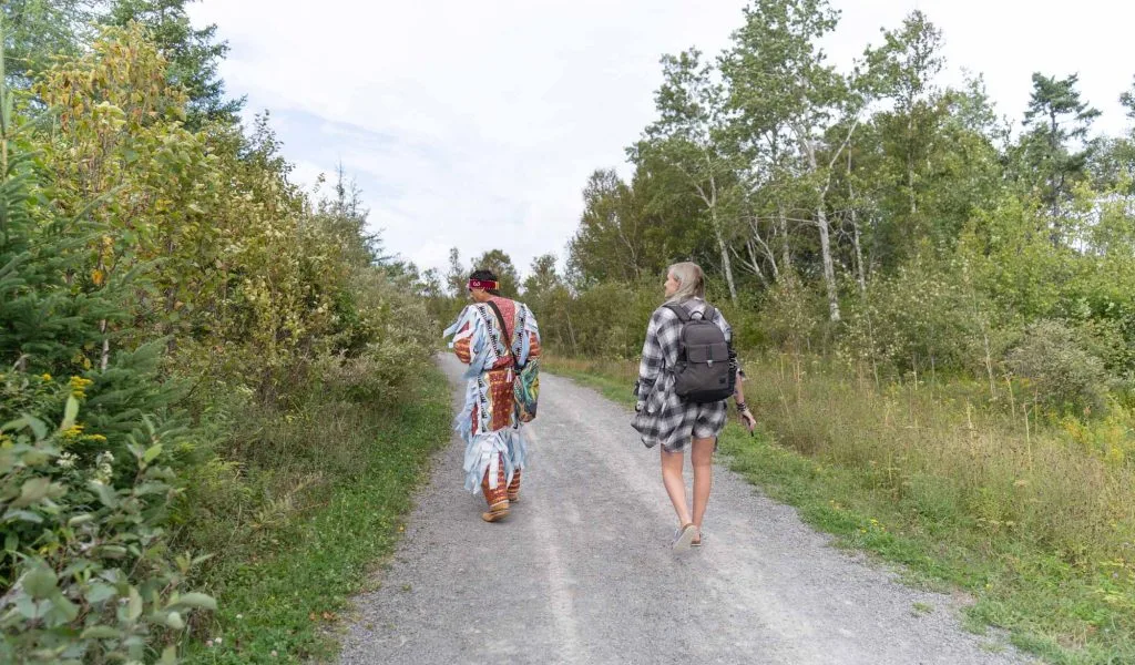 Khám Phá Văn Hoá Thổ Dân ở Nova Scotia: Những Trải Nghiệm Tuyệt Vời