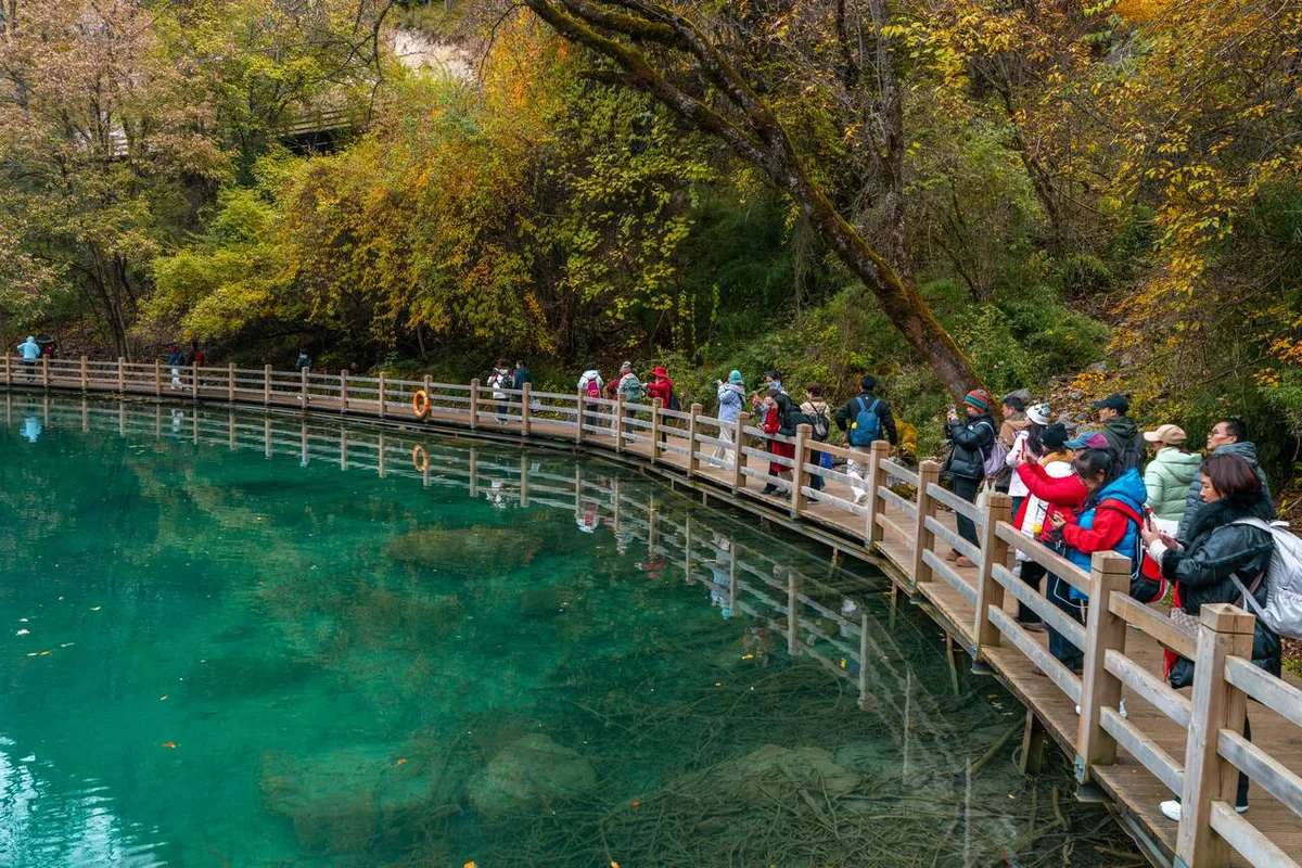 Lạc Bước Vào Thung Lũng Cổ Tích Jiuzhaigou ở Trung Quốc