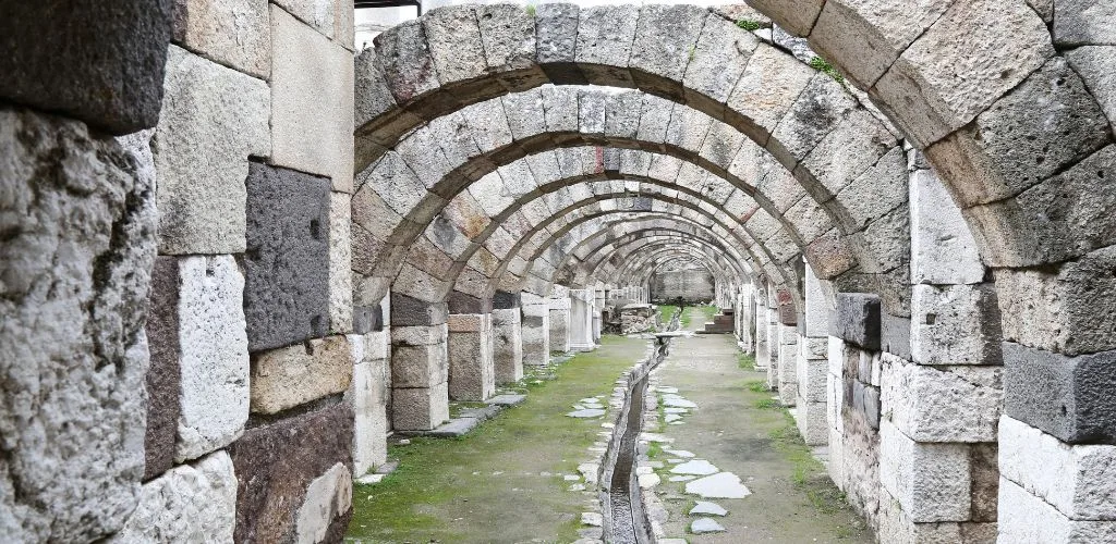 Lang Thang Khám Phá İzmir: Một Thành Phố Đầy Hấp Dẫn ở Thổ Nhĩ Kỳ