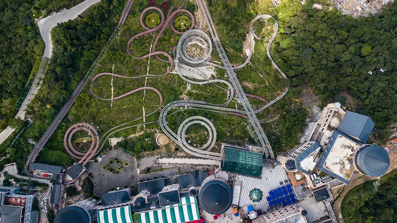 Lao Xuống Dốc Với Tốc Độ Ánh Sáng Tại Ba Na Hills