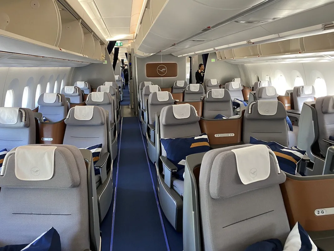 Lufthansa: Khát Vọng Trở Thành Hãng Hàng Không Cao Cấp Nhất Châu Âu