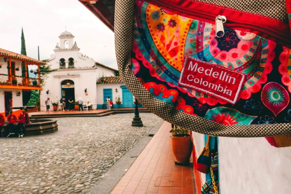 Medellín: Trải Nghiệm Như Dân Bản Địa Không Cần Lối Mòn Du Lịch