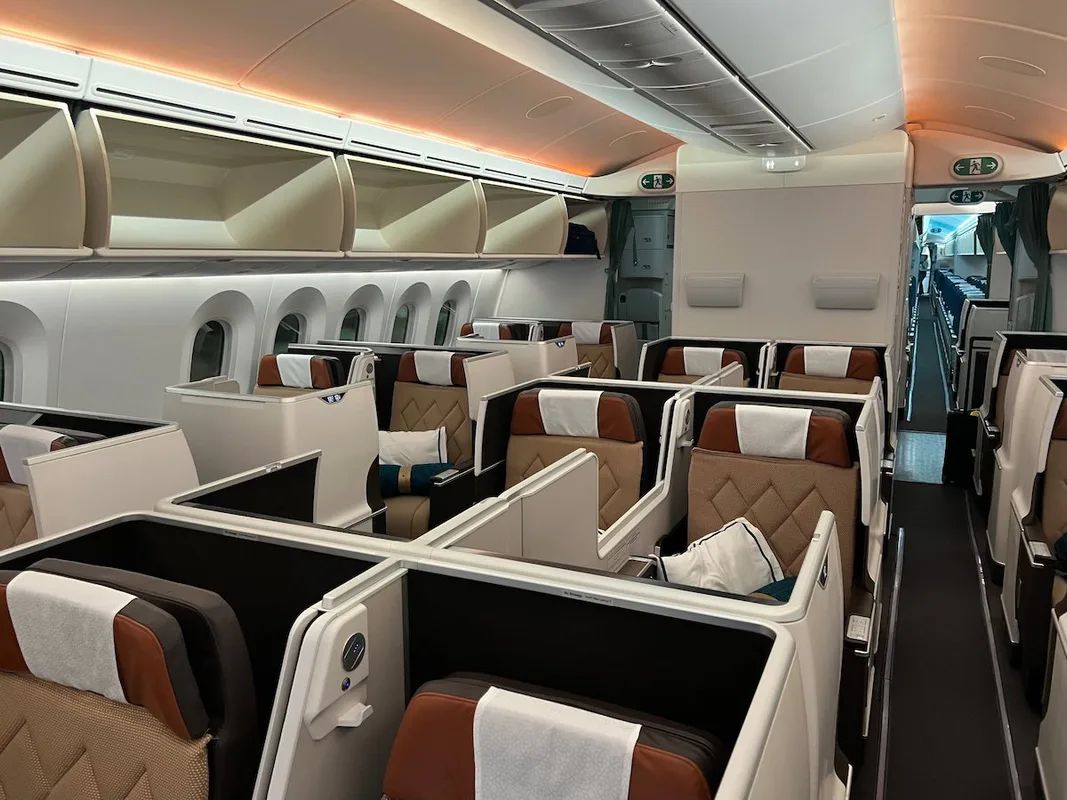 Mua Điểm Aeroplan Của Air Canada: Khuyến Mãi 90% Có Xứng Đáng Không?