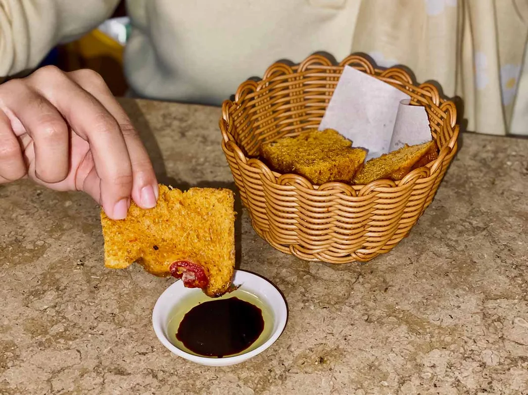 Nasi Lemak Risotto Gây Bão Tại Bangsar: Món Laksa Angel Hair Thì Số Một