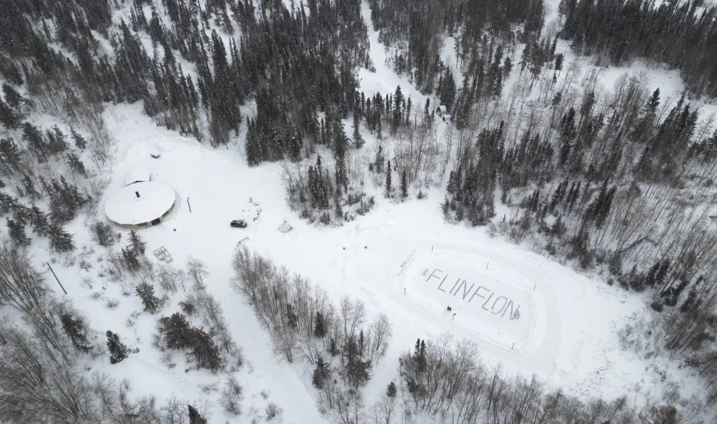 Ngắm Tuyết và Thám Hiểm Những Trải Nghiệm Mùa Đông Ở Flin Flon, Canada
