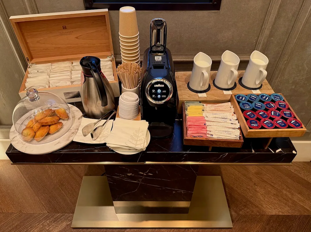 Nghỉ Dưỡng Sang Chảnh Tại Four Seasons Montreal