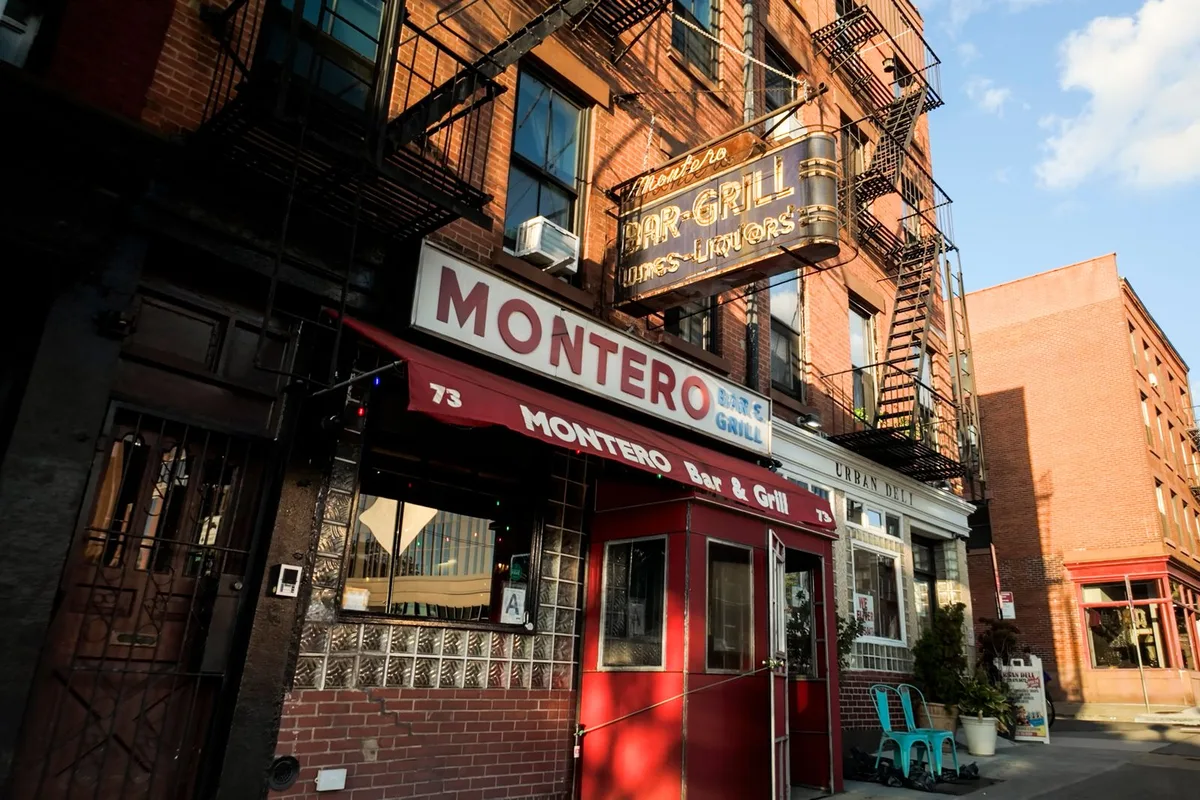 Những Quán Bar Ngầu Nhất Ở New York Mà Mình Mê