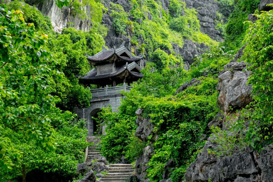 Ninh Bình: Thời Gian Lý Tưởng Để Khám Phá Vùng Đất Cổ Kính