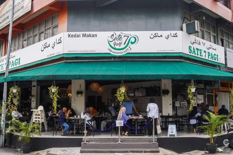 Sate 7 Pagi: Khám Phá Bữa Sáng Từ Satay Và Nasi Lemak Tại Malaysia