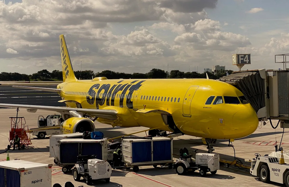 Spirit Airlines: Khó Khăn Tài Chính và Cơ Hội Cứu Vãn từ Chính Phủ Mỹ