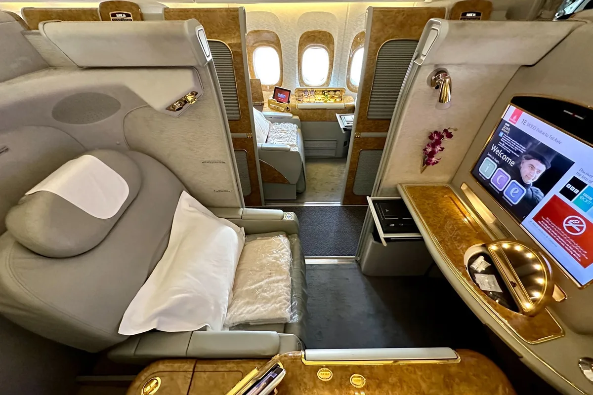 Thẻ Tín Dụng Amex Business Platinum: Liệu Có Đáng Với Phí Hàng Năm $895?