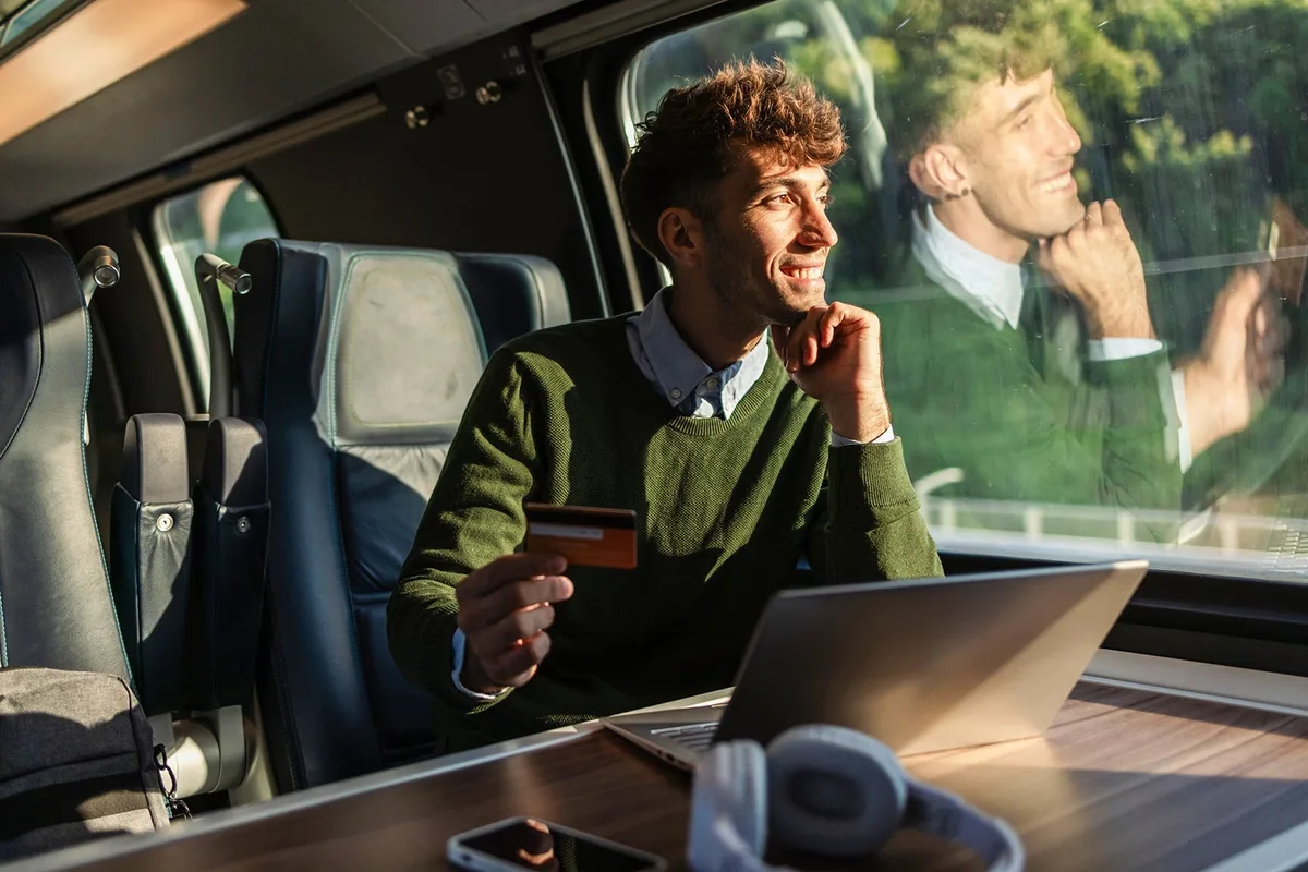 Thẻ Tín Dụng Amex Business Platinum: Liệu Có Đáng Với Phí Hàng Năm $895?
