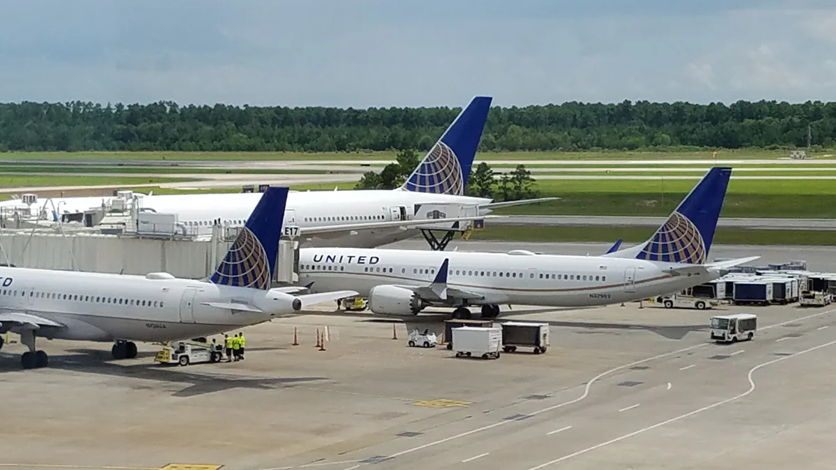Thẻ Tín Dụng United Airlines: Cơ Hội Nhận Điểm Nhanh Hơn và Giảm Giá Vé