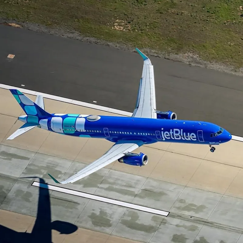 Tình Hình Tài Chính Của JetBlue: Không Phá Sản Năm 2026 Nhưng Thách Thức Vẫn Hiện Hữu