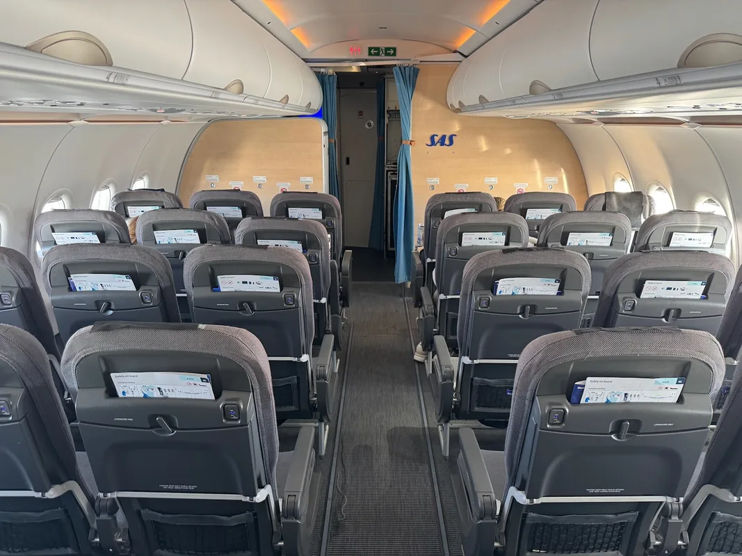Trải Nghiệm Hạng Thương Gia Mới Của SAS Trên Chuyến Bay A320