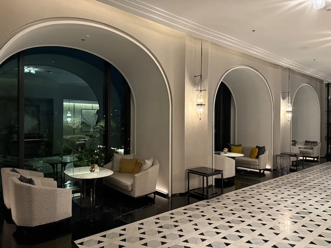 Trải Nghiệm Sang Chảnh Tại Ritz-Carlton Bangkok