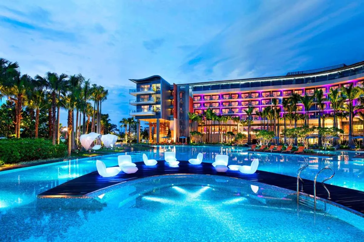 Trải Nghiệm Staycation Tuyệt Vời Tại Singapore: 12 Khách Sạn Đáng Thử