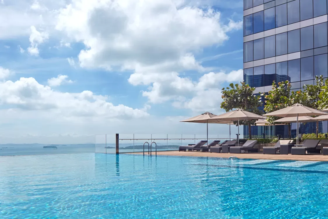 Trải Nghiệm Staycation Tuyệt Vời Tại Singapore: 12 Khách Sạn Đáng Thử