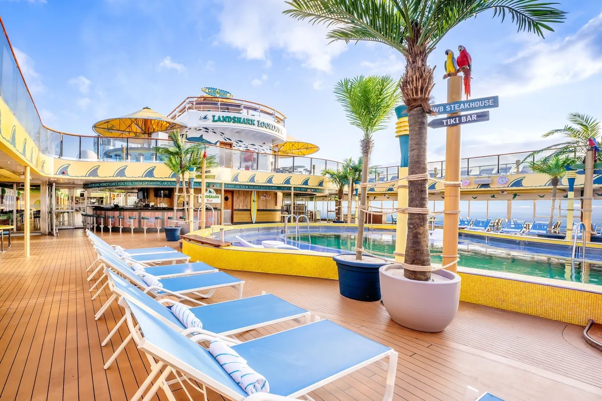 Trải Nghiệm Thư Giãn Trên Biển Cùng Margaritaville