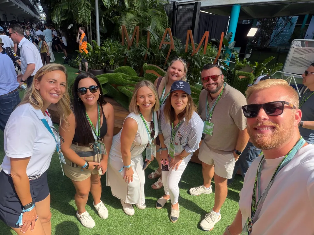 Trải Nghiệm Tuyệt Vời Tại Giải Đua F1 Miami – Khám Phá Paddock Club