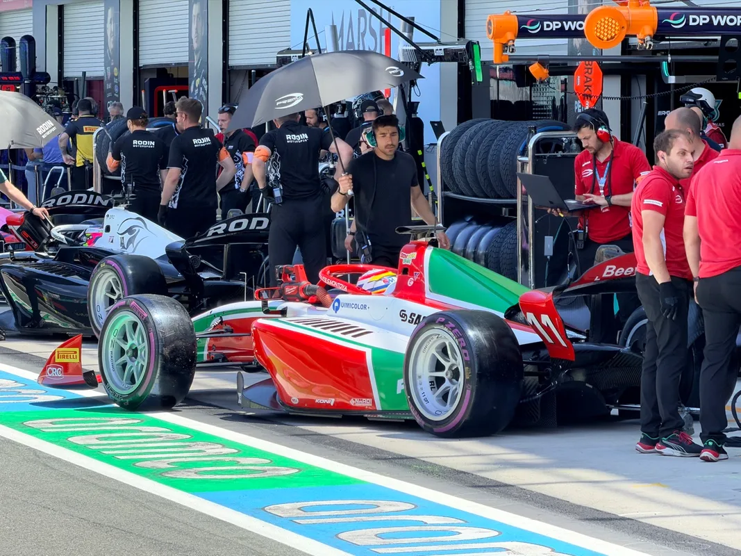 Trải Nghiệm Tuyệt Vời Tại Giải Đua F1 Miami – Khám Phá Paddock Club